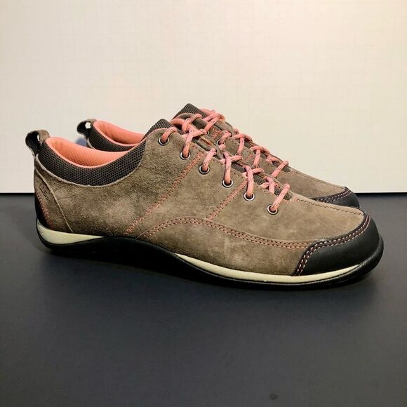 L.L. Bean Shoes - Womens L.L. BEAN Feldspar Brown Suede Lace Up Sneakers / Size 8 M
